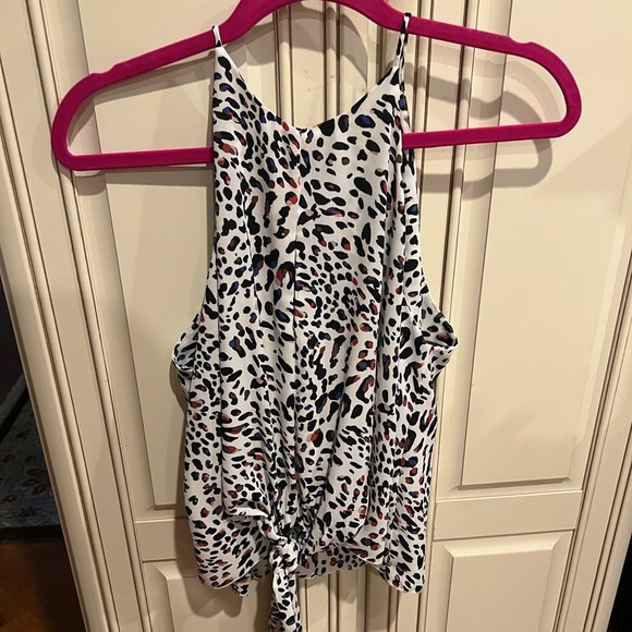 Cheetah print front tie tank top | White Tank | Cheetah Print - Picture 3 of 5